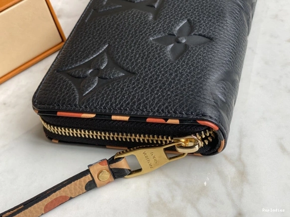 Rep ladies VUITTON LOUIS WALLET ZIPPY 0709